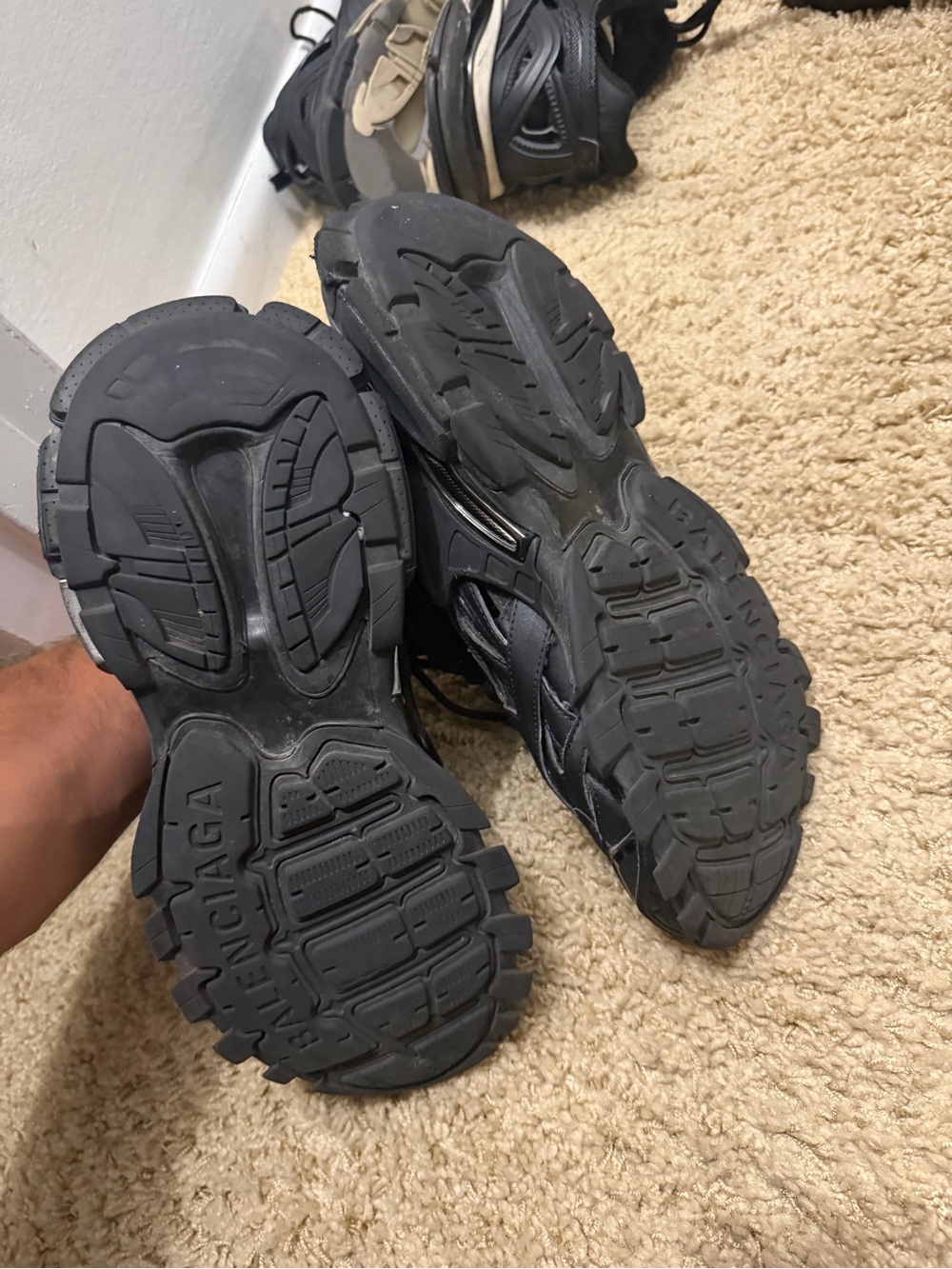 Balenciaga Men's Black Trail Runner Sneakers - Picture 6 of 8